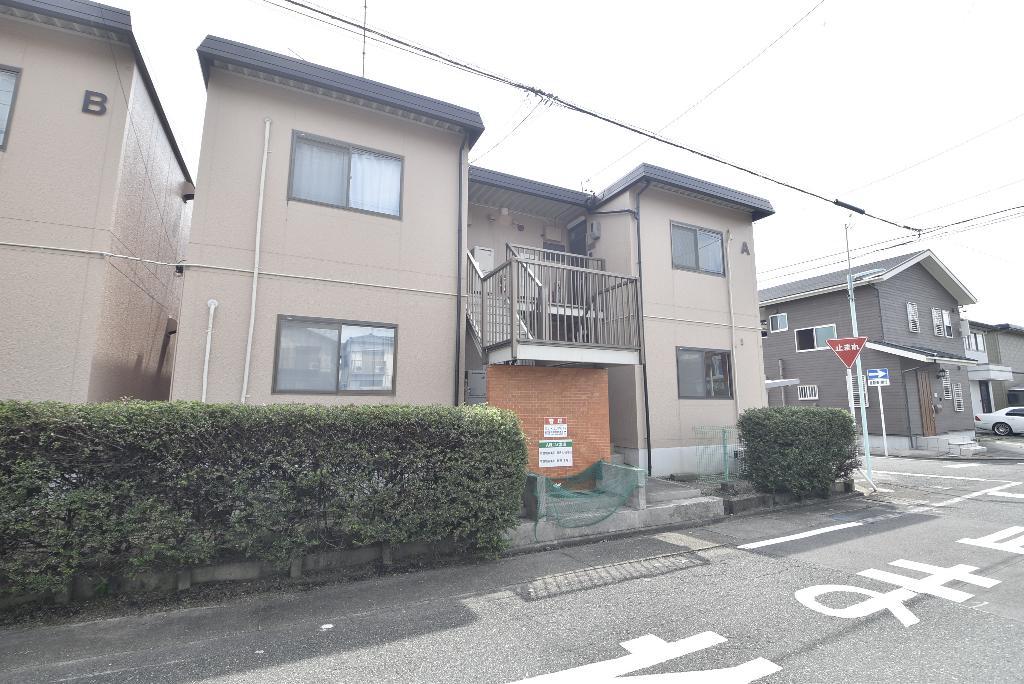 メゾン八社K A棟
