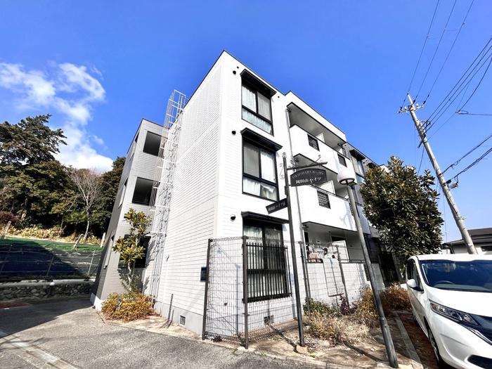 岡田山ハイツ B棟