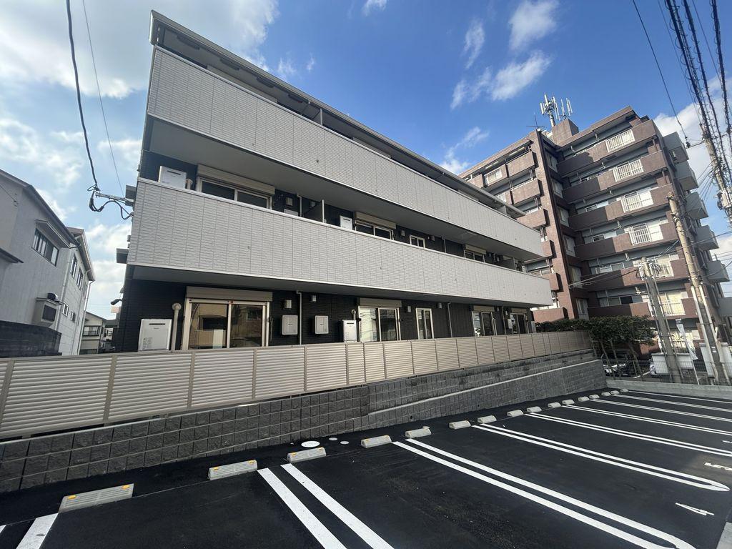 D-ROOM中原東