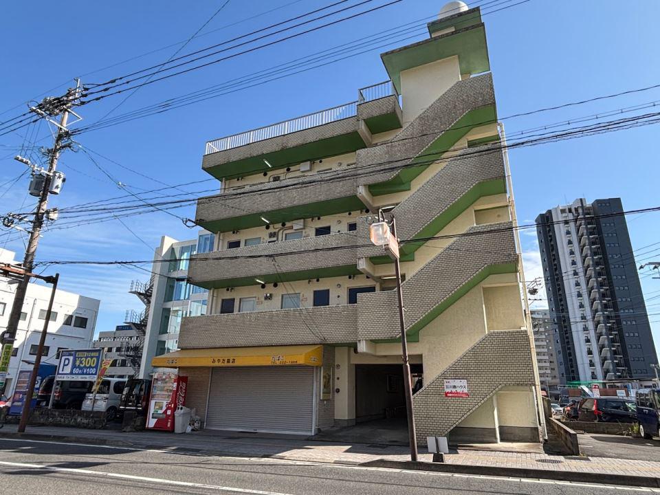 宮田ビル(1K/4階)