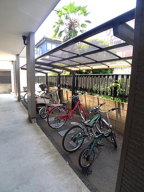フラッツ本町西
