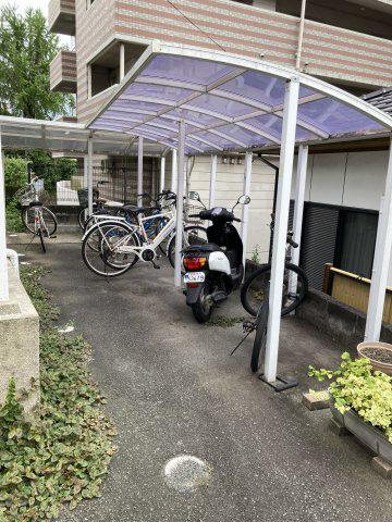 アーシャーハウス B