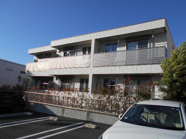 COSMO COURT