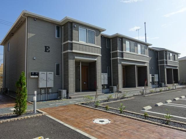高尾崎 NEW TOWN LA・TERRE E