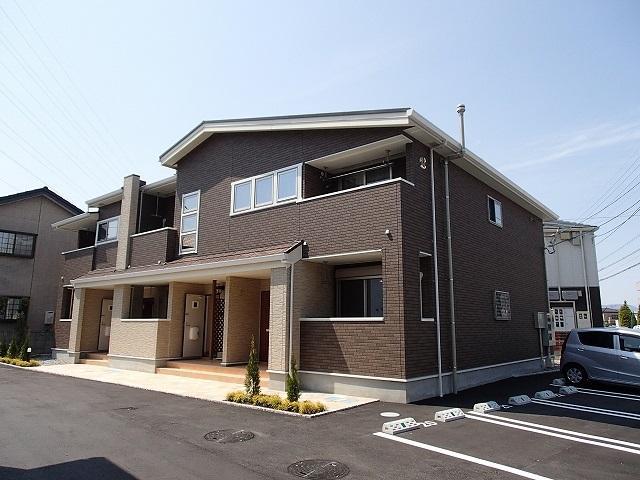 クラール名東イースト B