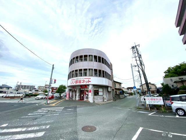 岡本ビル(2LDK/2階)