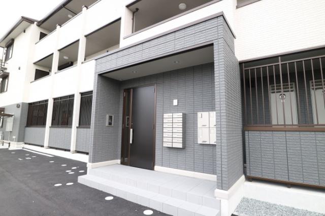 PEARL ANNEX