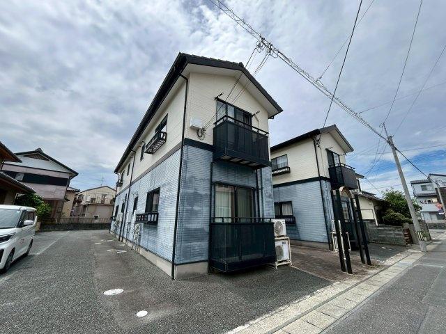 YOUR TOWN O
