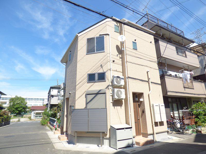 LIBERTA本前川