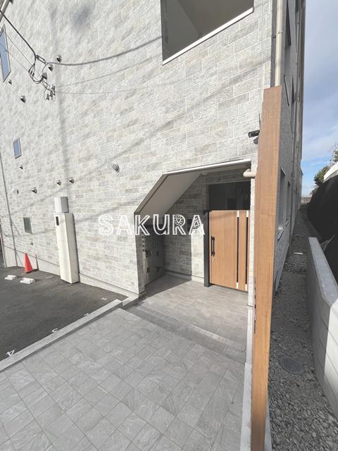 ブルーライン 上永谷駅 徒歩5分 3階建 築4年