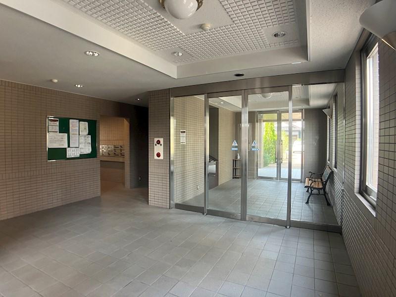 足立マンション