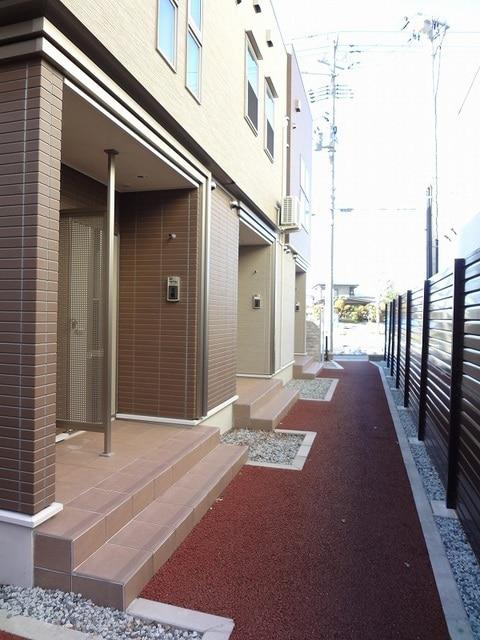メゾン早坂2番館