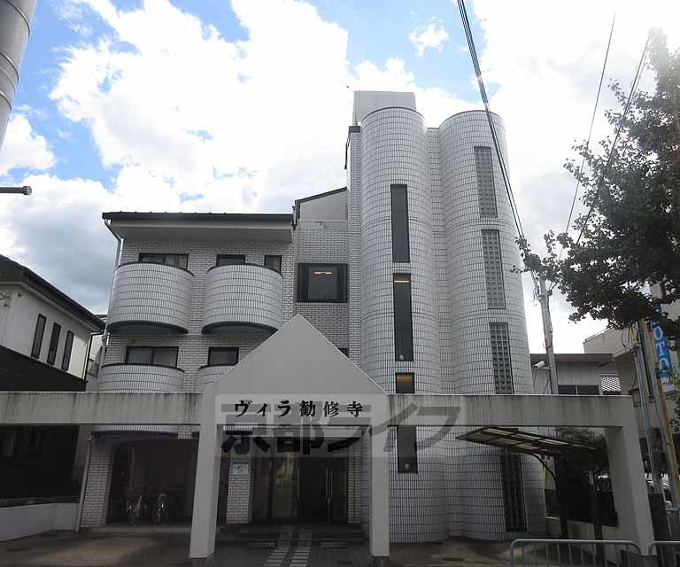 ヴィラ勧修寺(2DK/2階)