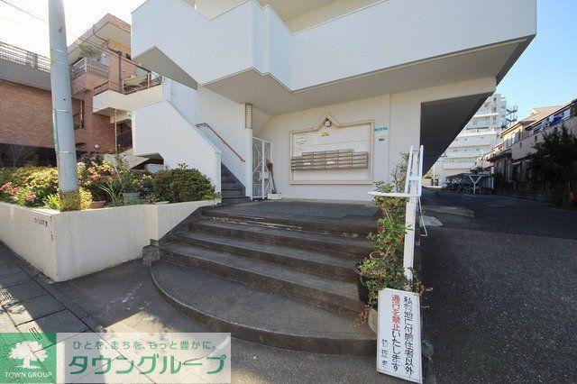 ヴィラ本町東