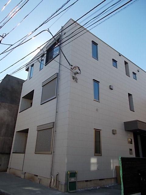 東京メトロ副都心線 千川駅 徒歩8分 3階建 築12年