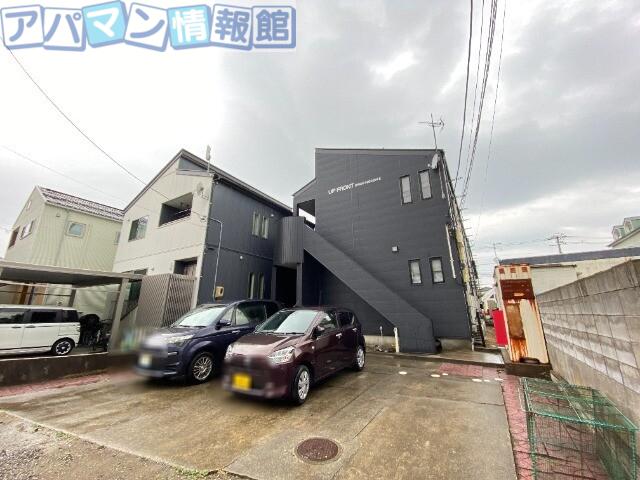 アップフロント坂井東II