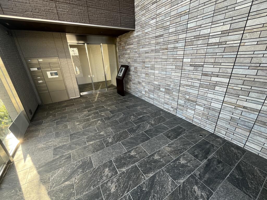 アリスティオ荒井駅前