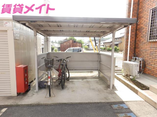 サーラ・マンジェA棟