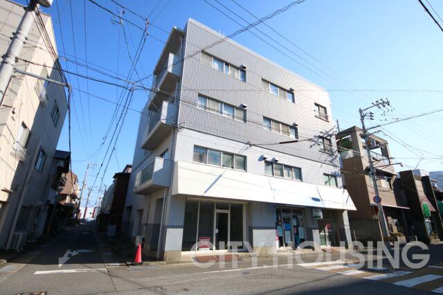 YM BLDG