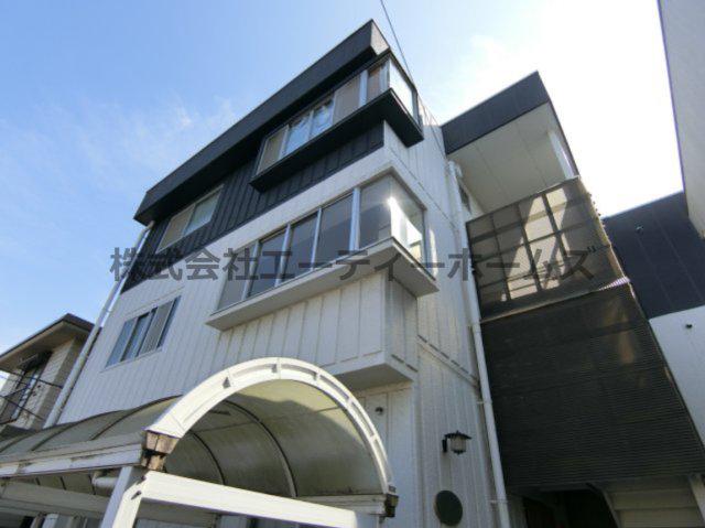 ラデヴィーナ鴻巣