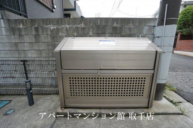 レオパレスアズミール