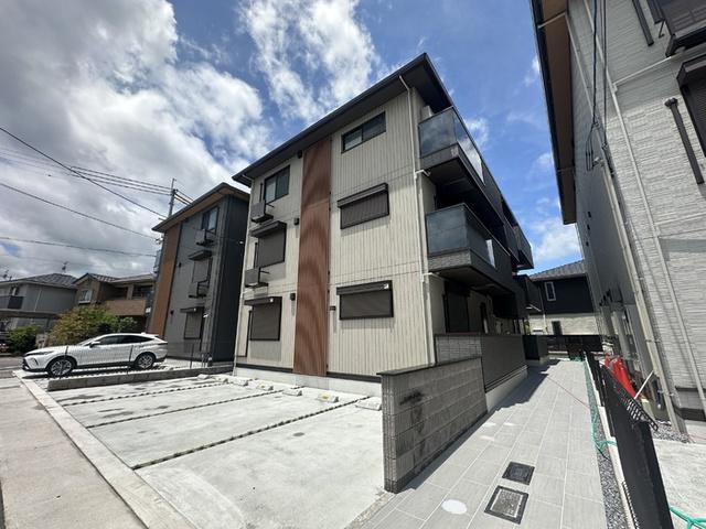 GRAMM松室吾田神町B