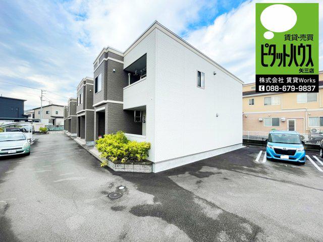 ステラ川南