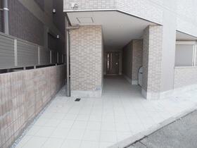 ウエスト COURT SOGA