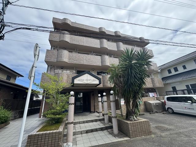 コスタ吉村