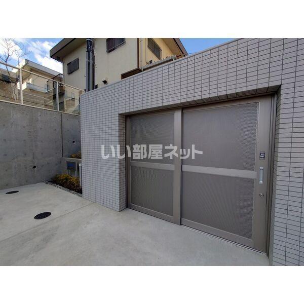 リアレクト白壁