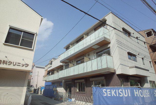 プリュニエ本山
