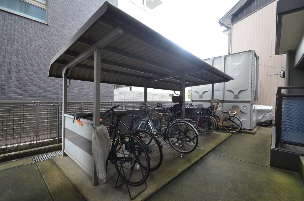 クレセントマンション
