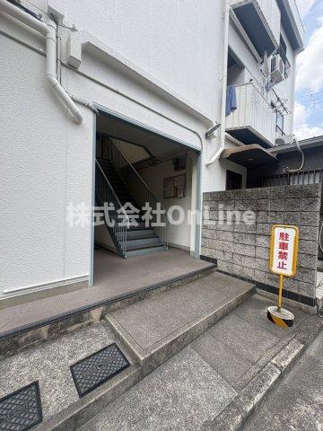 川口マンション(2LDK/2階)の外観写真