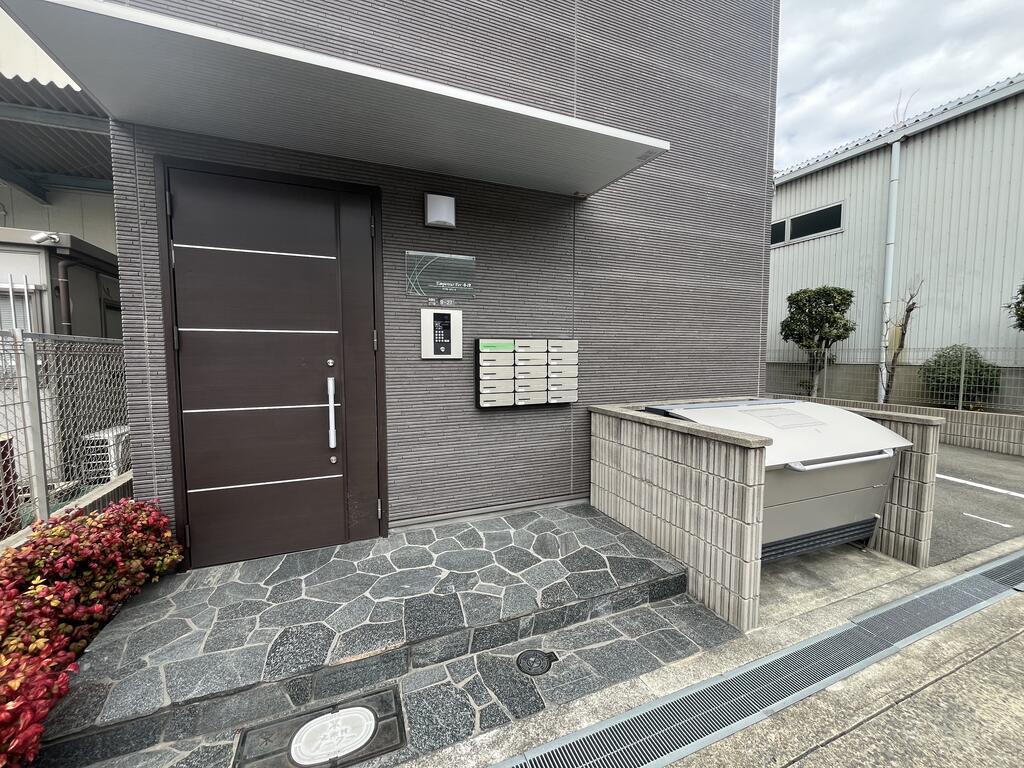 アンプルールフェール今津