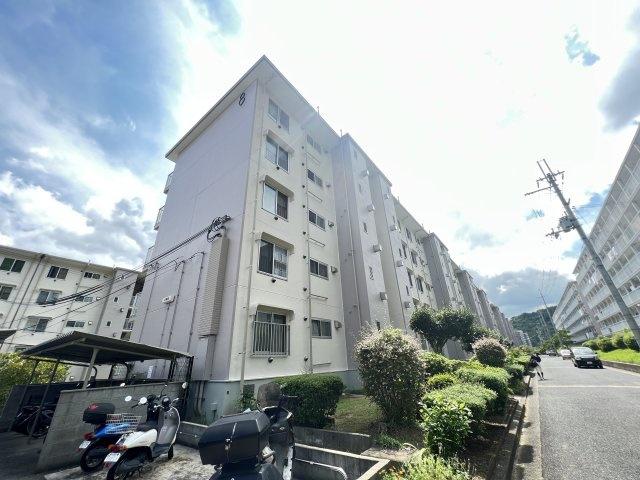 UR中山五月台8号棟(2LDK/4階)