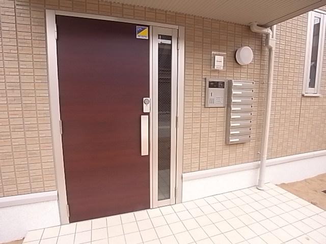 AMBER CUBE B棟
