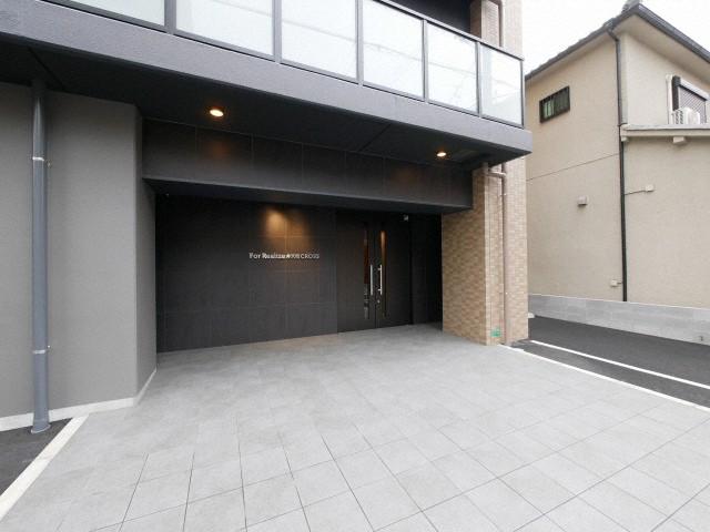 フォーリアライズ弁天町クロス