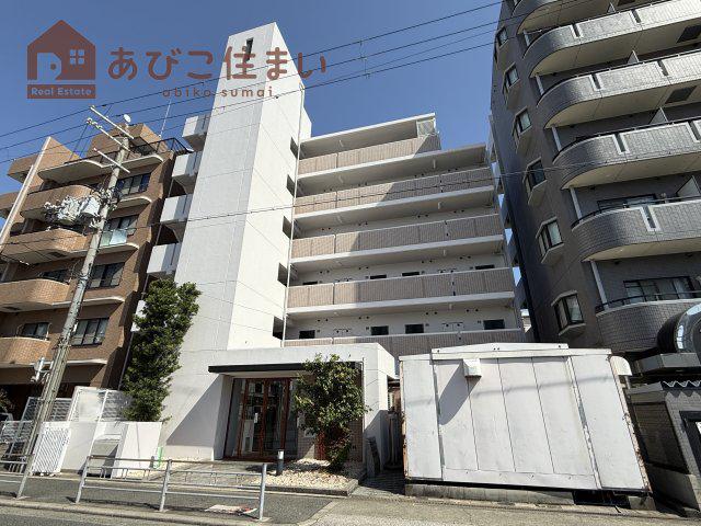 リベルター