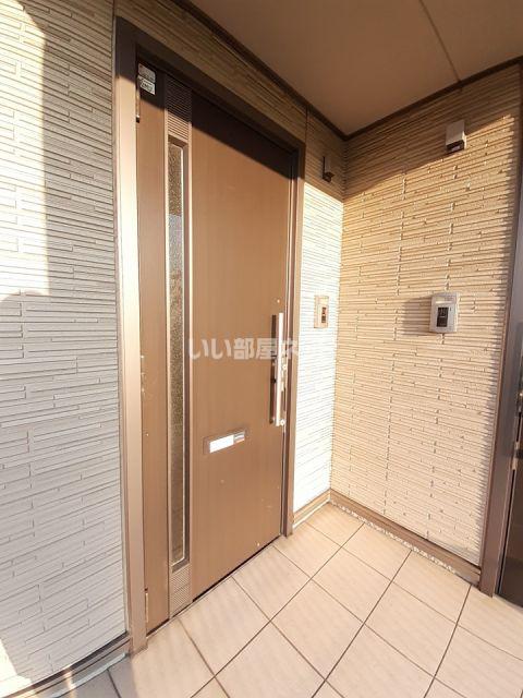 シャーメゾン春日B
