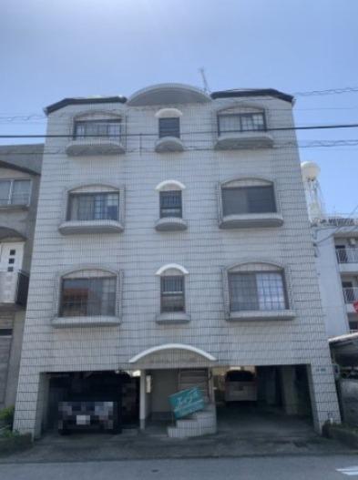 ロイヤルハイツ山岡