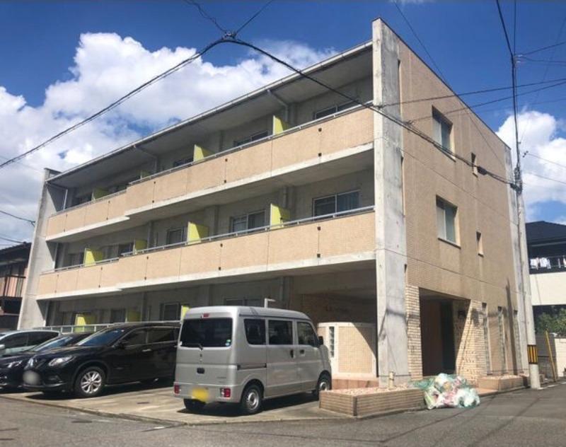 YSハイツ万代