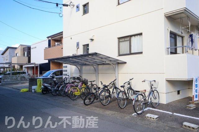メゾンオクダ