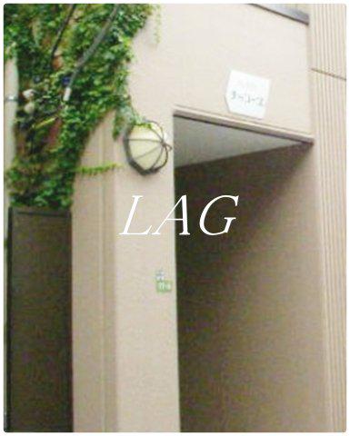 フラッツ・チャコーズ