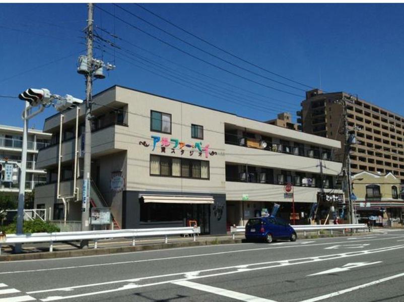 ＪＲ総武線 幕張駅 徒歩10分 3階建 築32年