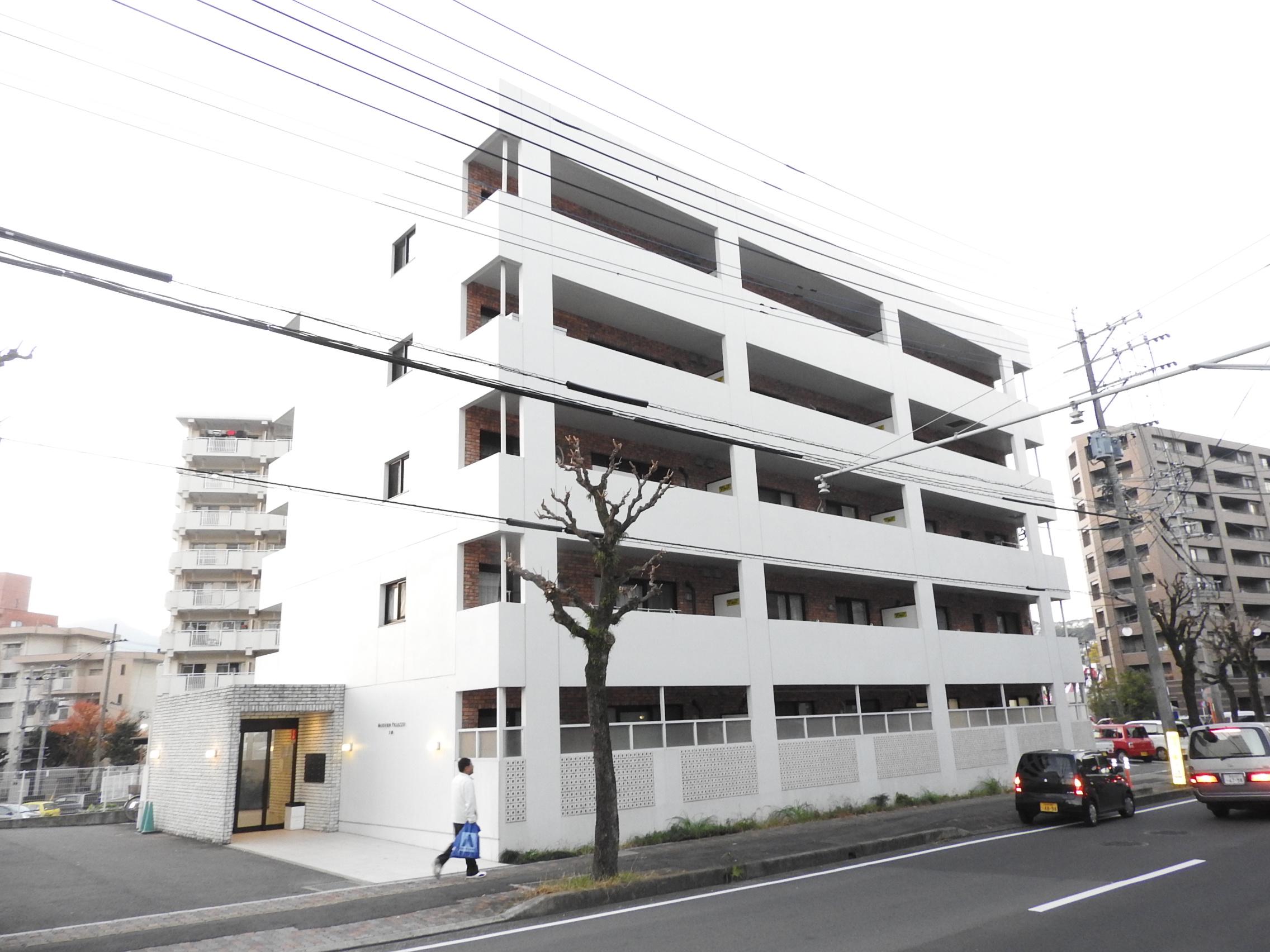 MODERN PALAZZO 文教