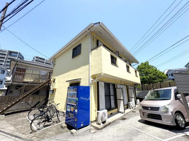 アムールヤマニ