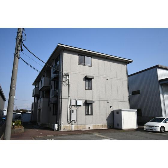 リシェス・オカザキ