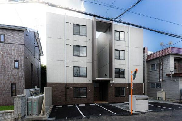 CREA MAISON発寒南イースト