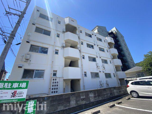 クオリア鷹匠町(2DK/2階)