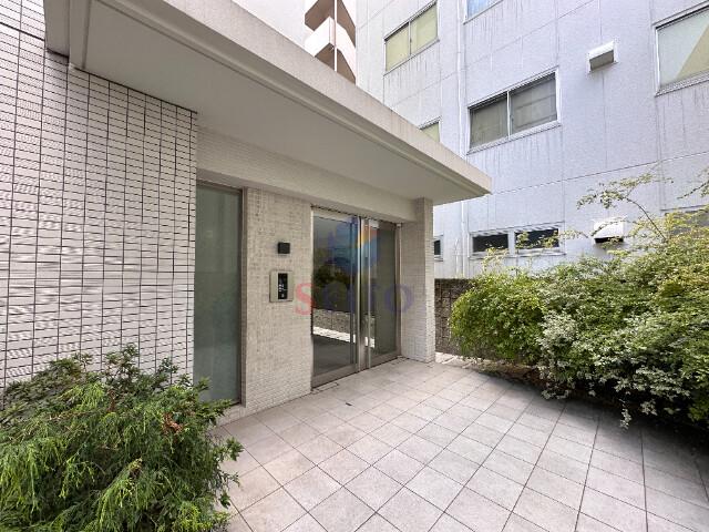 江坂 和
